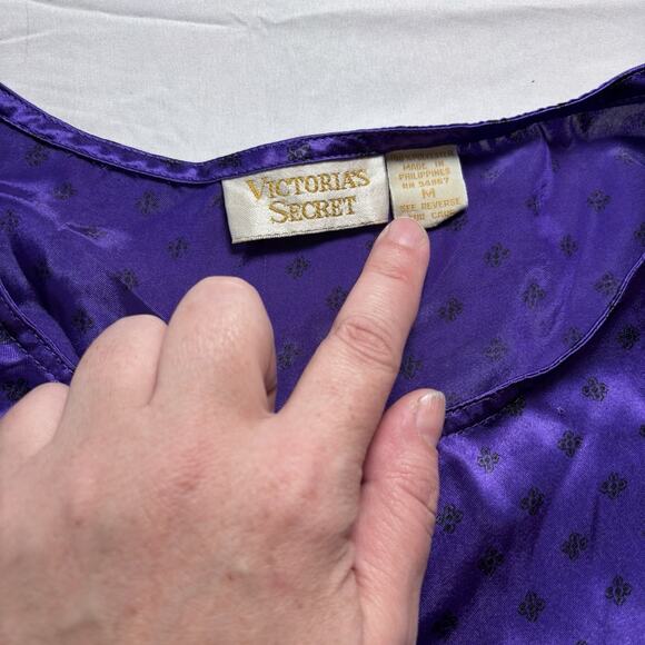 Vintage Victorias Secret Womens Satin Sleep Shirt Medium Gold Label - Picture 3 of 4